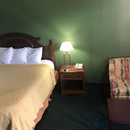 Travelers Inn Bethania Station エクステリア 写真
