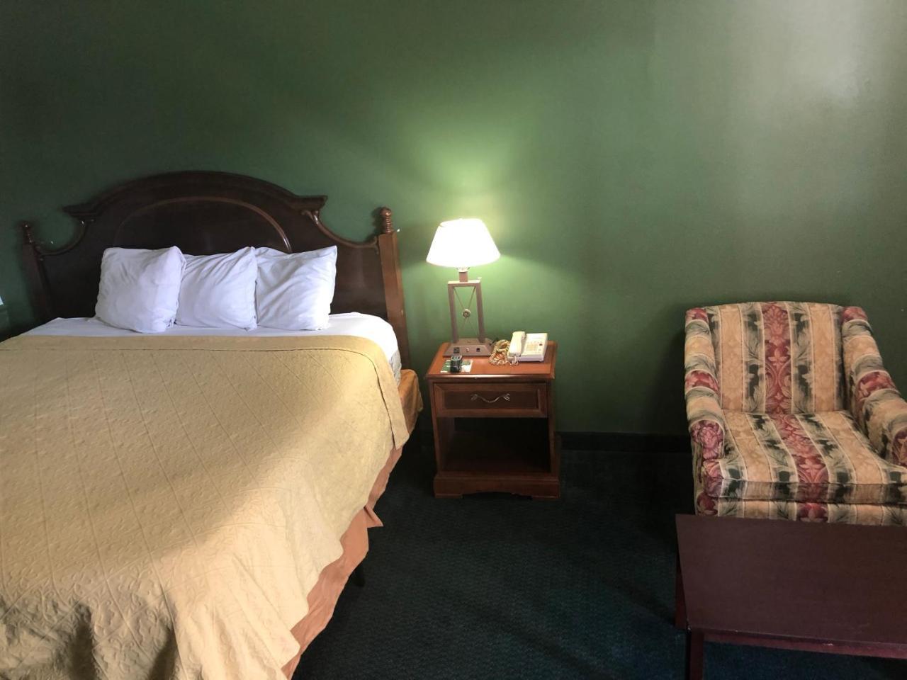 Travelers Inn Bethania Station エクステリア 写真